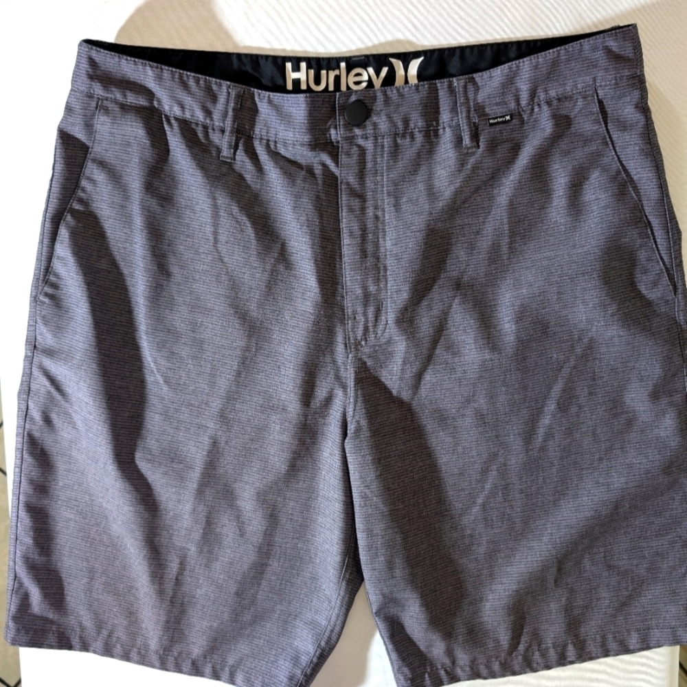 Hurley Mens Heathered Walk Short Diffused Grey Size 36 NWOT